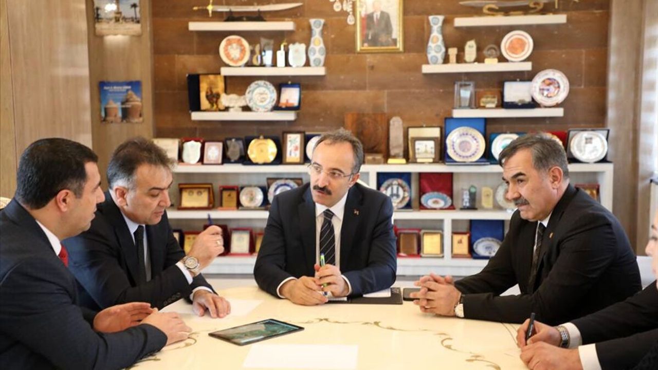 İçişleri Bakan Yardımcısı Çataklı, Bitlis'te ziyaretlerde bulundu