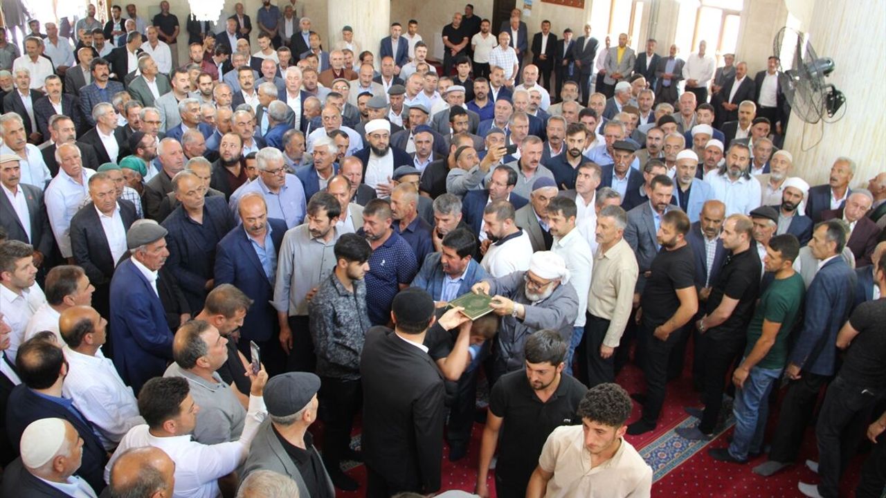 Bitlis'te husumetli iki aile barıştırıldı