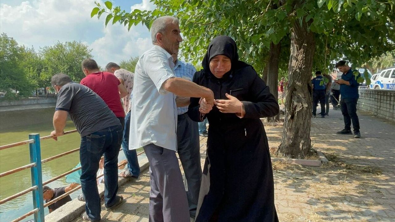 Yeğenini kurtarmak isterken canından oldu