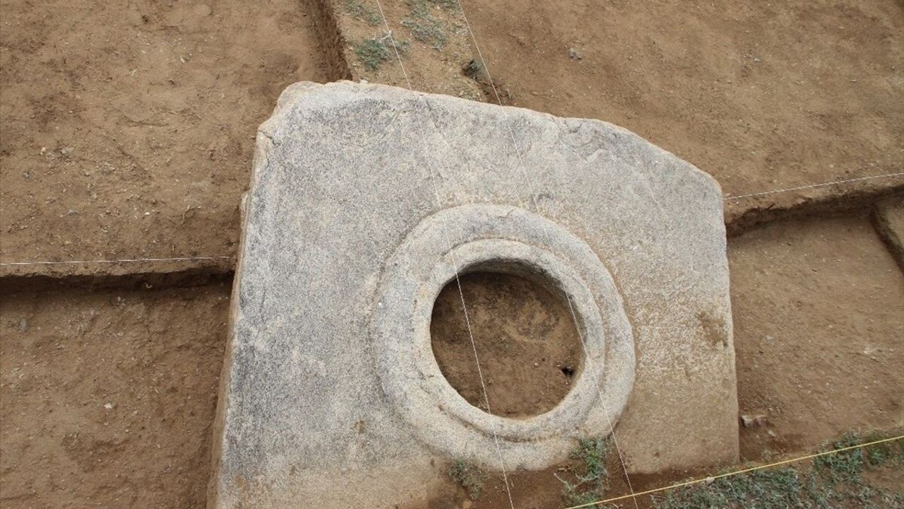 Moğolistan’da Bilge Kağan ve Kül Tigin’in babası İlteriş Kağan’ın külliyesi bulundu