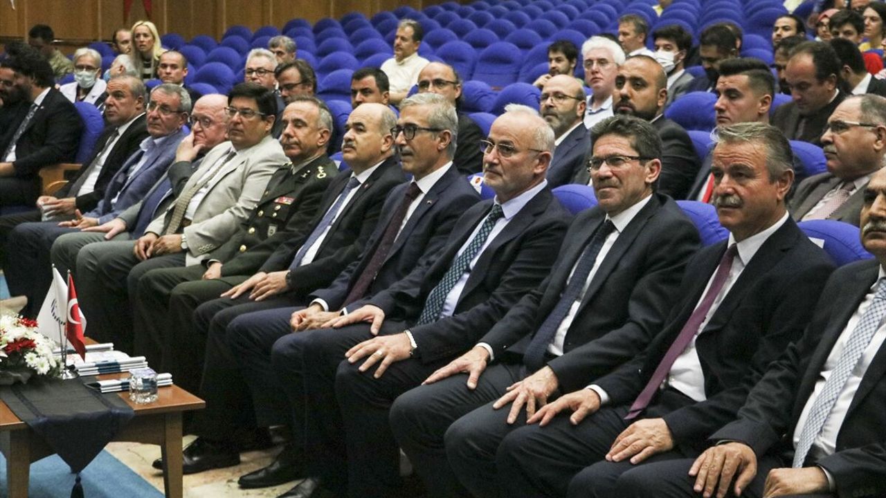 Samsun'da "15 Temmuz Sonrası Savunma Sanayiindeki Gelişmeler Çalıştayı" başladı