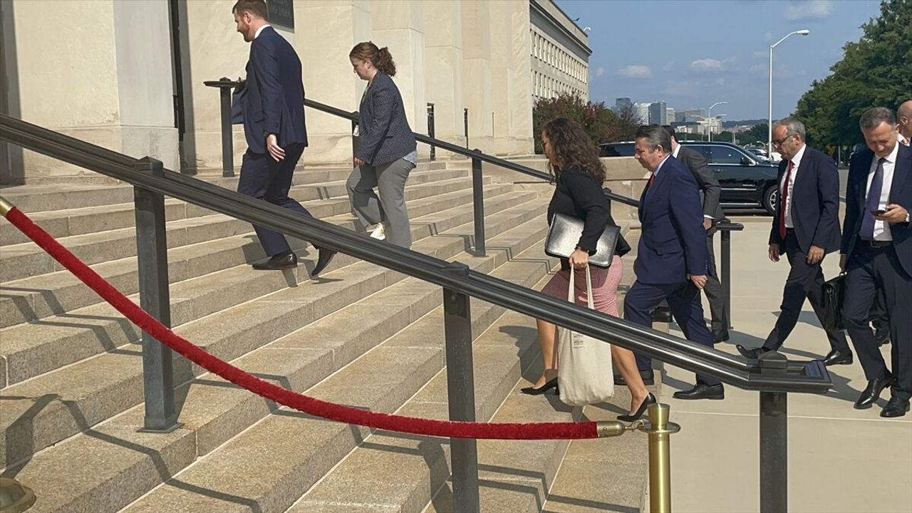 Dışişleri Bakan Yardımcısı Önal, Pentagon'da temaslarda bulundu