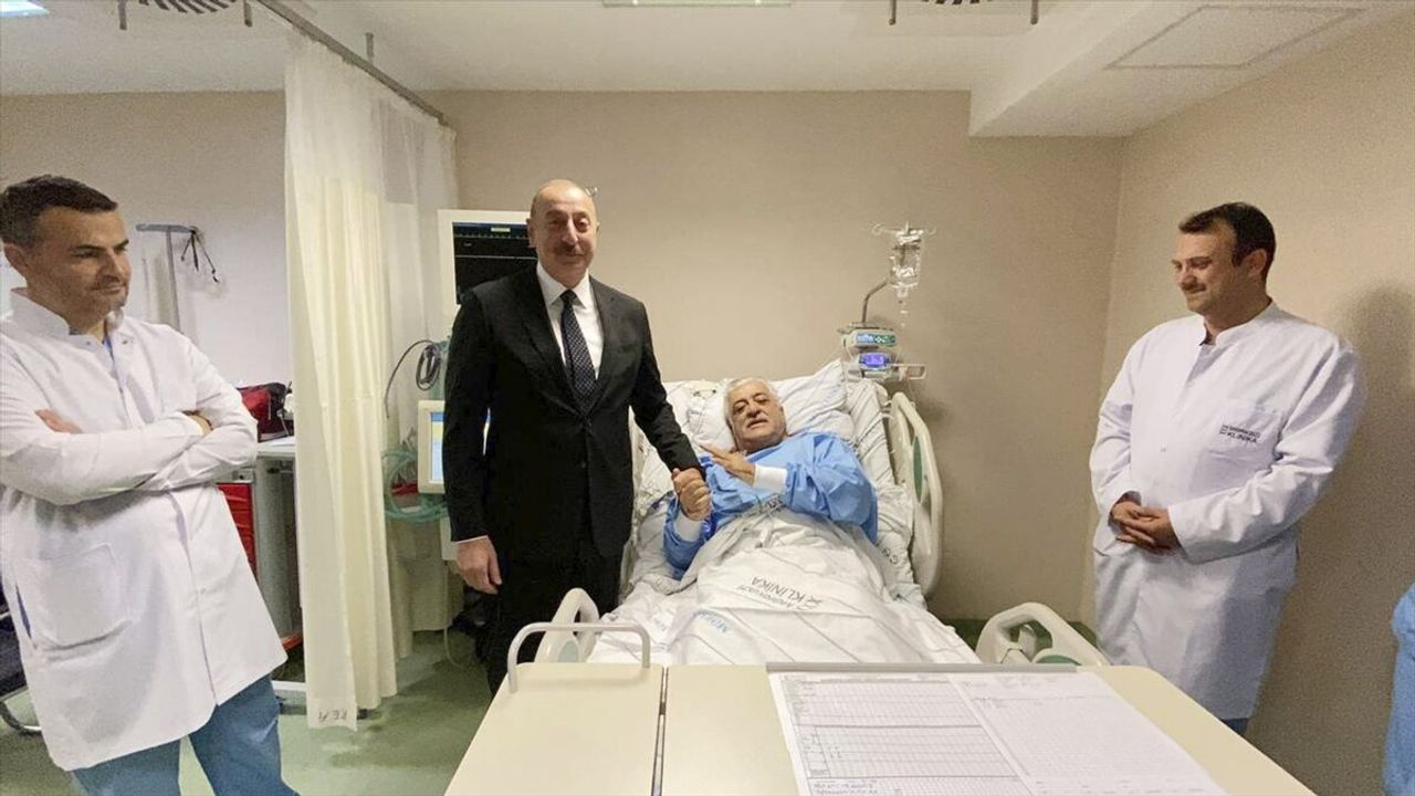 İlham Aliyev'den Binali Yıldırım'a hastanede ziyaret