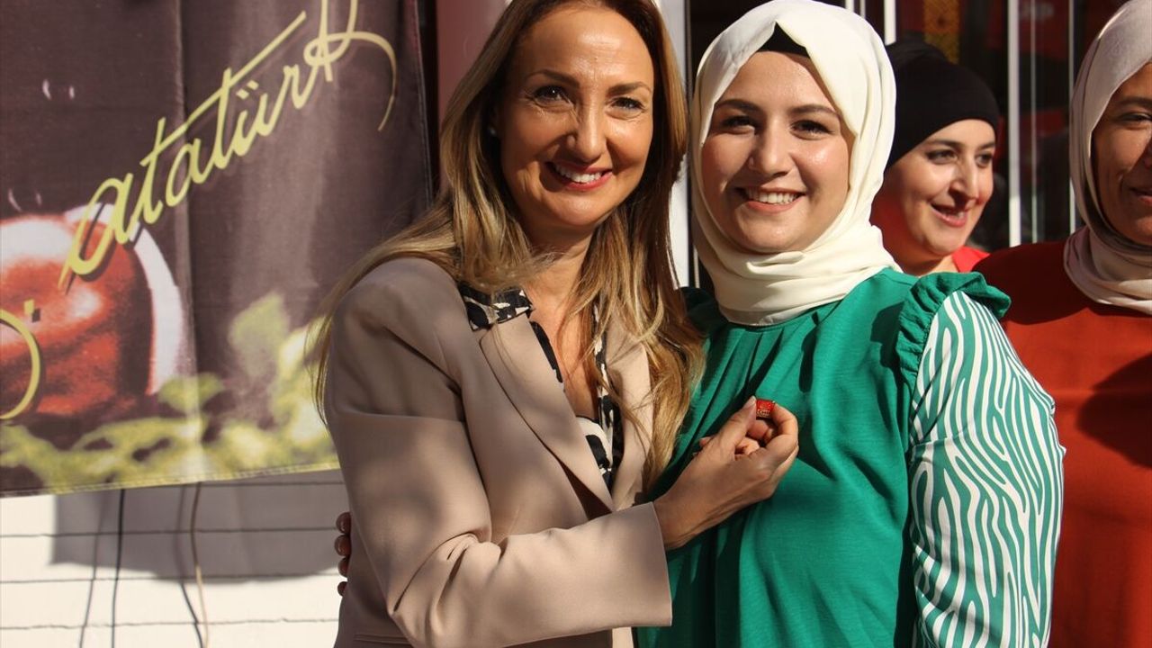CHP'li Nazlıaka, Kilis'te partililer ve vatandaşlarla buluştu