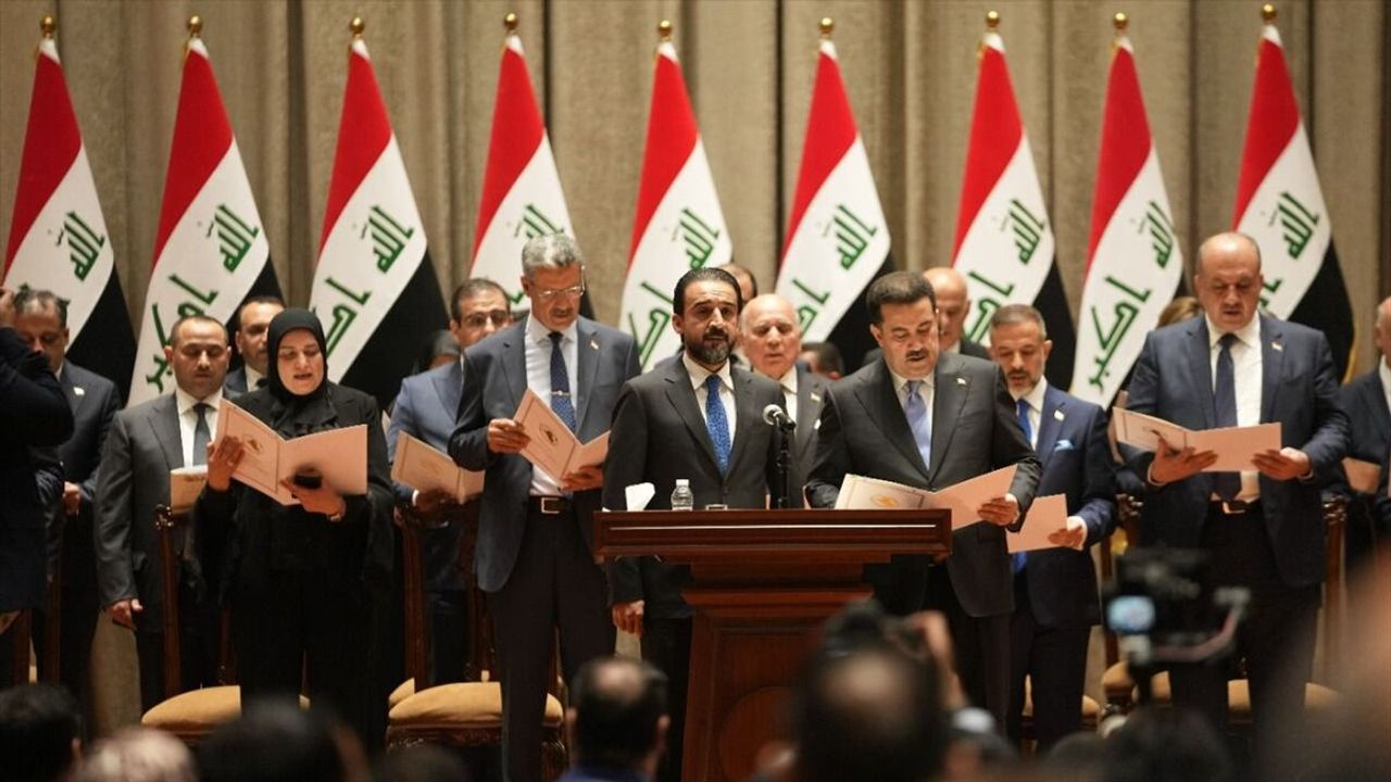 Irak'ta yeni hükümet Meclisten güvenoyu aldı