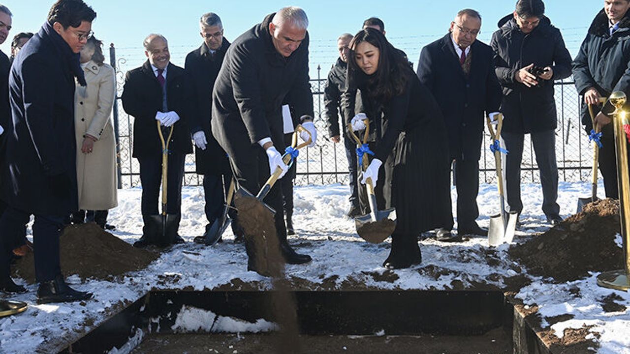 Moğolistan'da Bilge Tonyukuk Anıtları kapalı alanda koruma altına alınacak