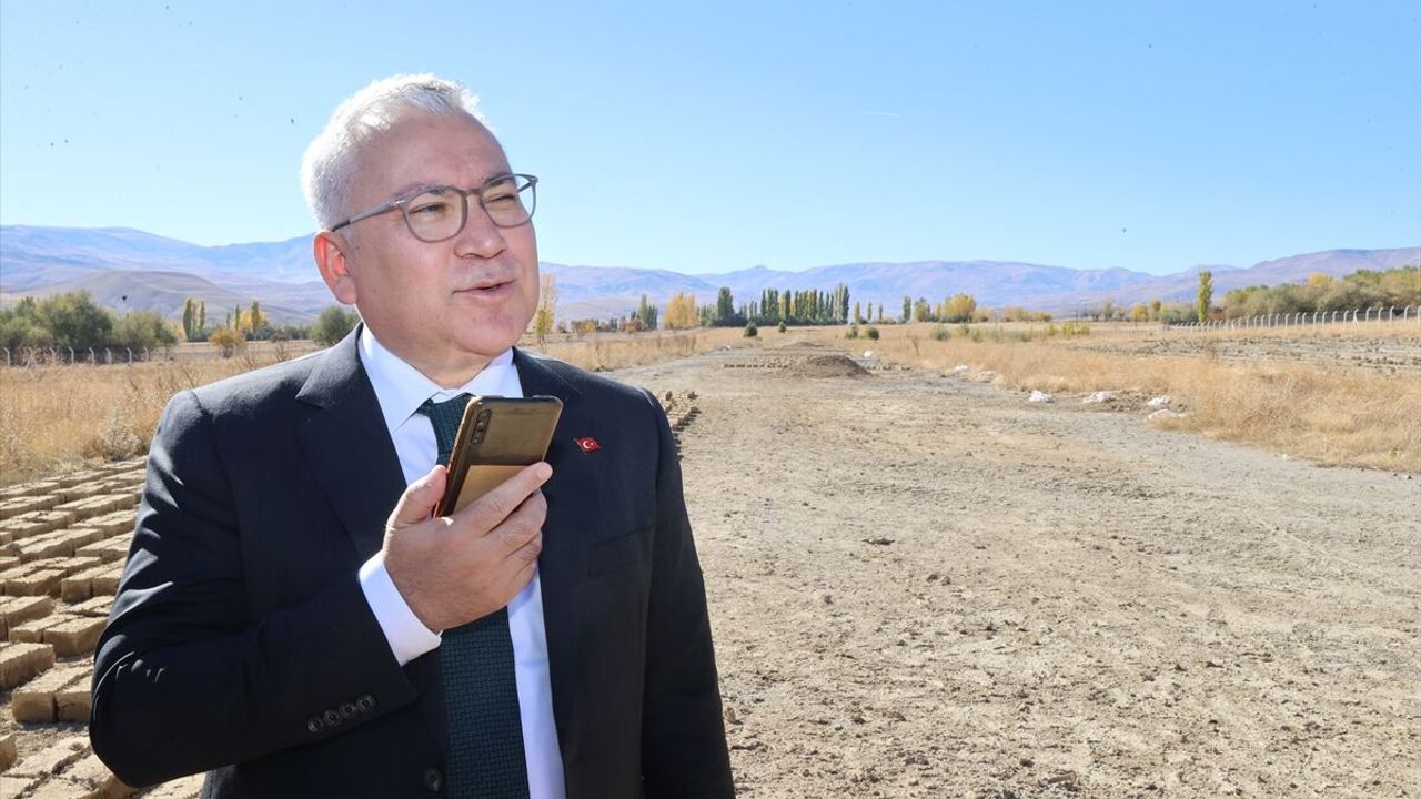 Nuri Demirağ'ın 81 yıl önce Sivas'ta yaptırdığı havalimanının sivil uçuşlara açılacağı duyuruldu