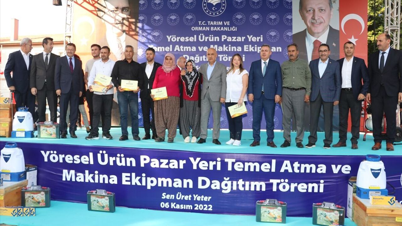 Tarım ve Orman Bakanı Kirişci Adana'da temel atma ve ekipman dağıtım töreninde açıklamalarda bulundu