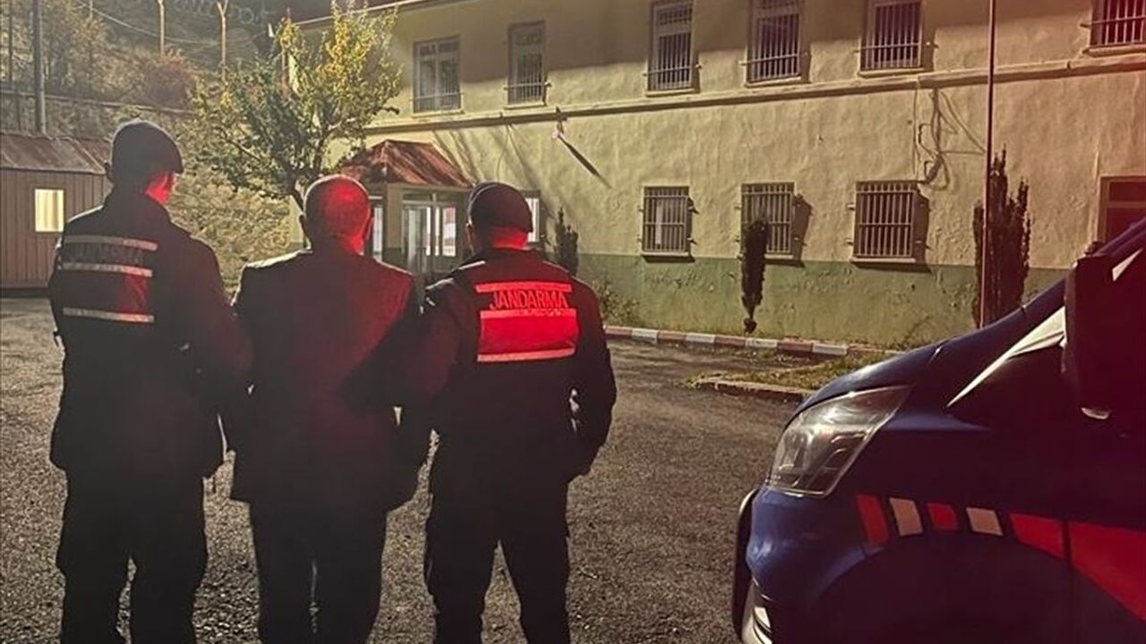 Giresun'da "kasten öldürme" suçundan hapis cezası bulunan firari hükümlü ekipler tarafından yakalandı