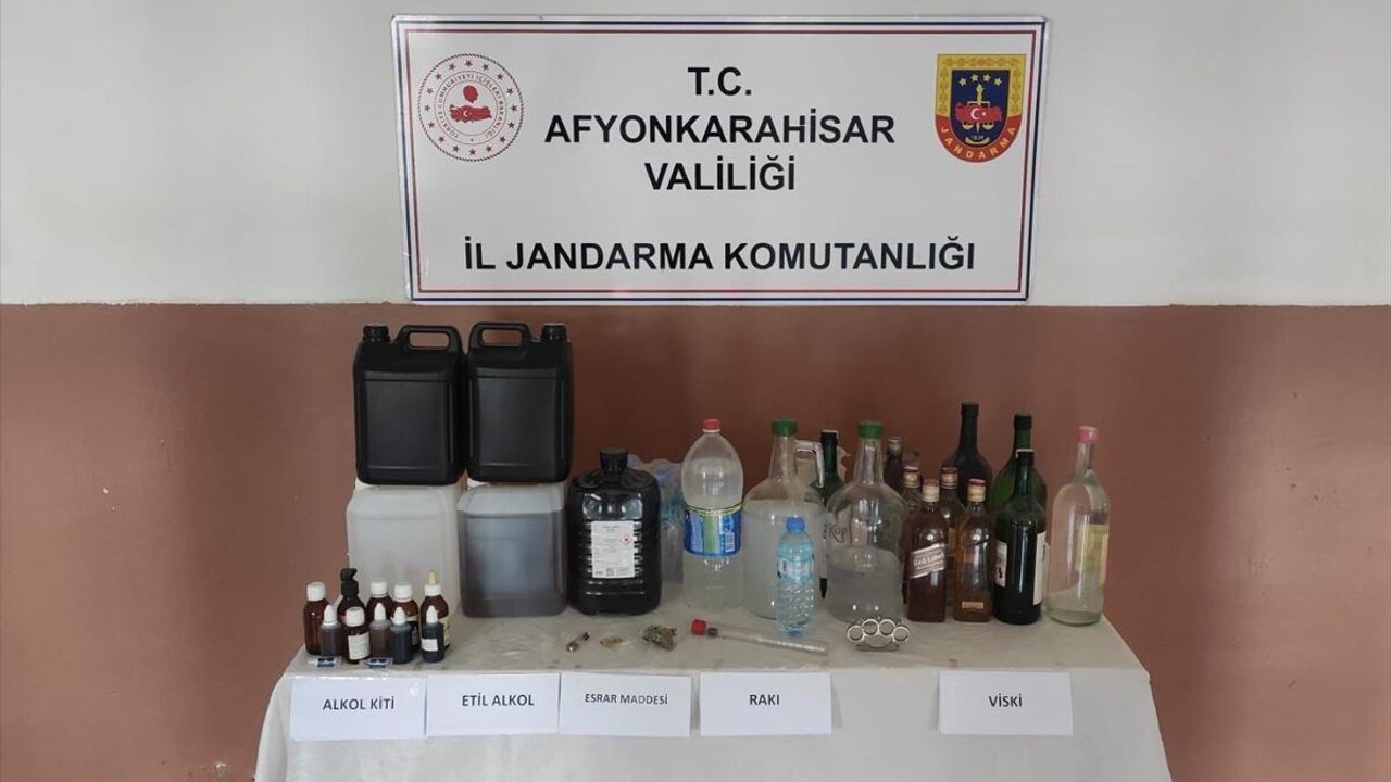 Afyonkarahisar'da sahte içki üretiminden dolayı 2 kişi gözaltına alındı