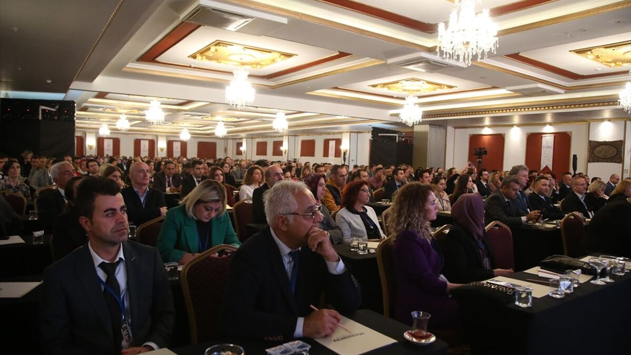 Antalya'da 28. Kurtarma Kazıları Sempozyumu ve Arkeolojik Kazılar Çalıştayı başladı