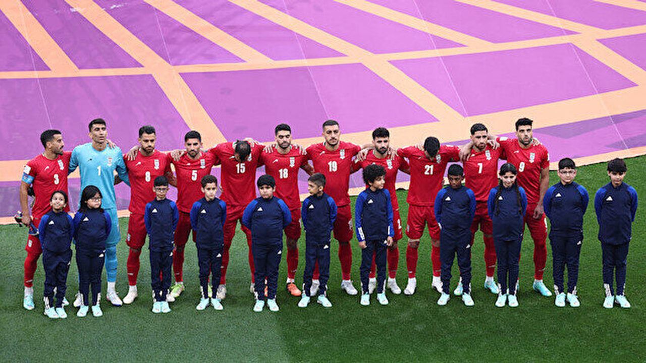 İranlı oyunculardan tepki! milli marşlarını söylemedi