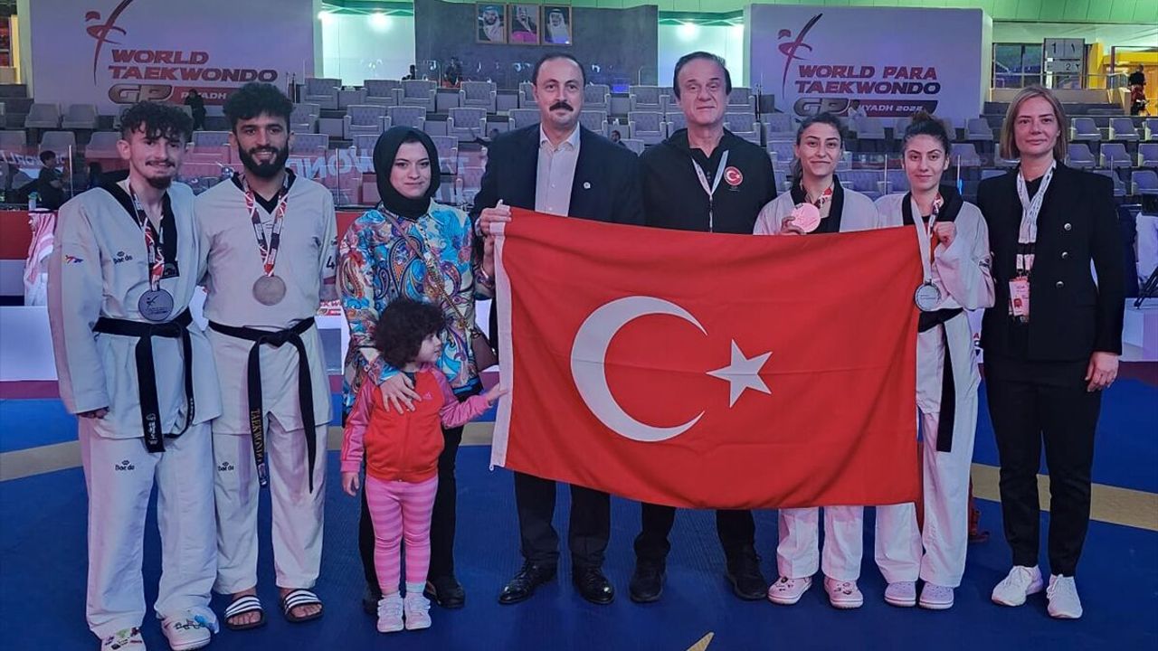 Milli sporcularımızdan içimizi ısıtan başarı