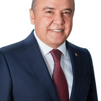 Muhittin Böcek Kimdir