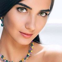 Tuba Büyüküstün Kimdir?
