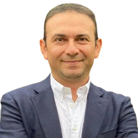 Yalçın Orhan kimdir?
