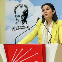 Lale Karabıyık Kimdir?