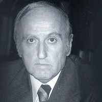 Cahit Karakaş Kimdir?