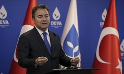 Babacan kulağına gelen dedikoduyu açıkladı
