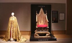 The Crown dizisinde kullanılan kıyafet ve aksesuarlar satışa çıkartıldı