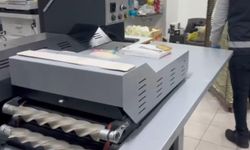 Matbaa kurup dolar basmışlar! 7 milyon sahte dolar ele geçirildi