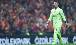 Uruguaylı gazeteciler açıkladı: Muslera gidiyor mu?