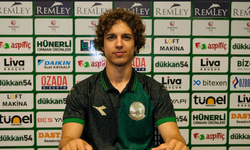 Emre Demir Sakaryaspor'a veda etti