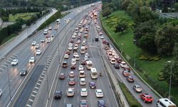 Tatil yolculuğu başladı: İstanbul'da trafik yoğunluğu artıyor