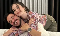 Gündem Olan Fotoğraf! Boşanma Kararı Sonrası Duygusal Bakışlar...