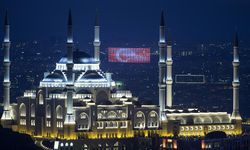 Camilerde Kuraklık, Yangınlar ve Şehitler İçin Dualar Yükseldi