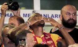 75 Milyon Euroluk Fırtına: Osimhen Galatasaray'da!