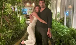 Yıllar Sonra Sahalara Döndü! Sinem Kobal’ın Bikinili Pozu Beğeni Yağmuruna Tutuldu