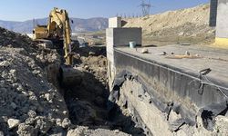 Sivas'ta Tünel'de Toprak Kayması: 2 İşçi Hastaneye Kaldırıldı