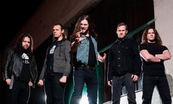 ABD'li Metal Grubu Warbringer Sahneye Osmanlı Marşı İle Çıktı