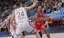 12 Dev Adam EuroBasket’e Fırtına Gibi Başladı! Letonya'yı Deplasmanda 20 Sayı Farkla Geçtik