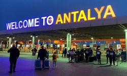Antalya’ya Bir Günde 105 Bin Yabancı Giriş Yaptı