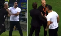 Arda Turan Çılgına Döndü! Hakemin Üzerine Yürüyünce Kırmızı Kart Gördü