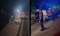 Çanakkale'de İki Otomobil Kafa Kafaya Çarpıştı, 6 Kişi Hayatını Kaybetti