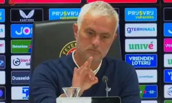 Feyenoord Yenilgisi Unutuldu, Mourinho’nun Sinekle İmtihanı Konuşuluyor