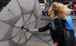 Meteoroloji’den 11 Kente Sarı Kodlu Alarm! İstanbul ve İzmir Fırtına Etkisinde