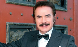 Orhan Gencebay, 81. Yaş Gününü Bodrum'da Dostlarıyla Kutladı