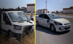 Sivas Şarkışla’da Kamyonet ile Otomobil Çarpıştı: 3’ü Çocuk 6 Yaralı