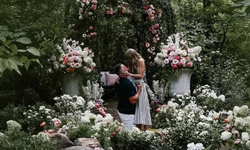 Taylor Swift ve Travis Kelce'den Sürpriz Nişan!