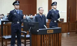 Çin'de Eski Bakan Tang'a Rüşvetten İdam!