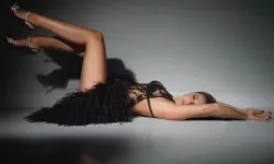 Dantelli Elbisesiyle Hadise Ortalığı Yıktı! Görenler İnanamadı