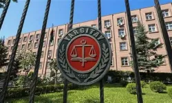 Boşanma Davasında Emsal Karar: "Erkek Değil" Dedi, Tazminatı Kaybetti