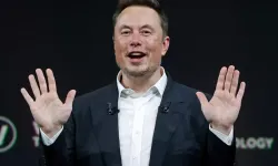Elon Musk’tan Tarihi Rekor! 500 Milyar Dolarlık Servete Ulaşan İlk Kişi Oldu