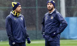 Fenerbahçe Duyurdu! İrfan Can Kahveci ve Cenk Tosun Kadro Dışı Bırakıldı
