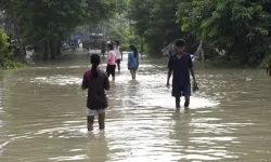 Hindistan'da Sel ve Heyelan Felaketi: En Az 18 Ölü, Kırmızı Alarm Verildi!