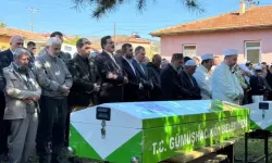 4 tabut yan yana! 3 Kardeş Ve Enişteleri Birlikte Son Yolculuğuna Uğurlandı